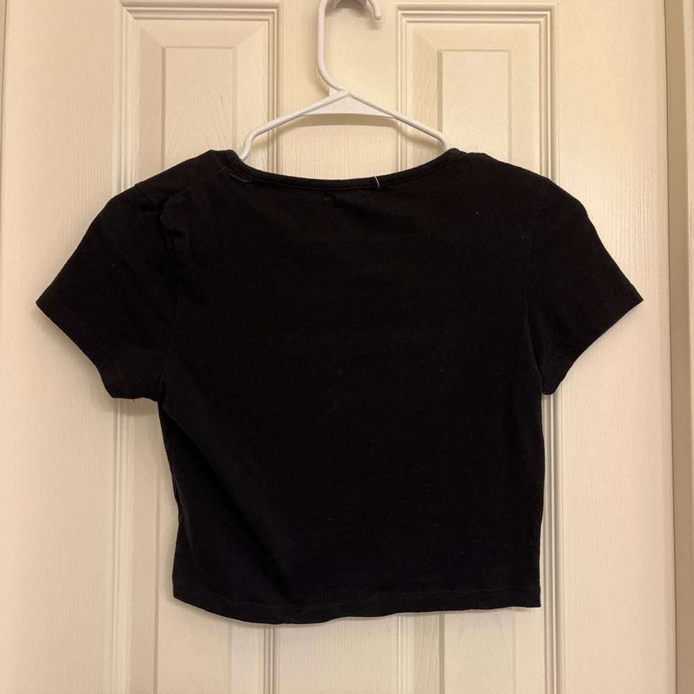 Basic black tee - Picture 2 of 2